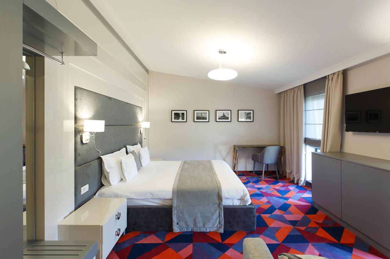 Hotel Element à Alba Iulia Extérieur photo