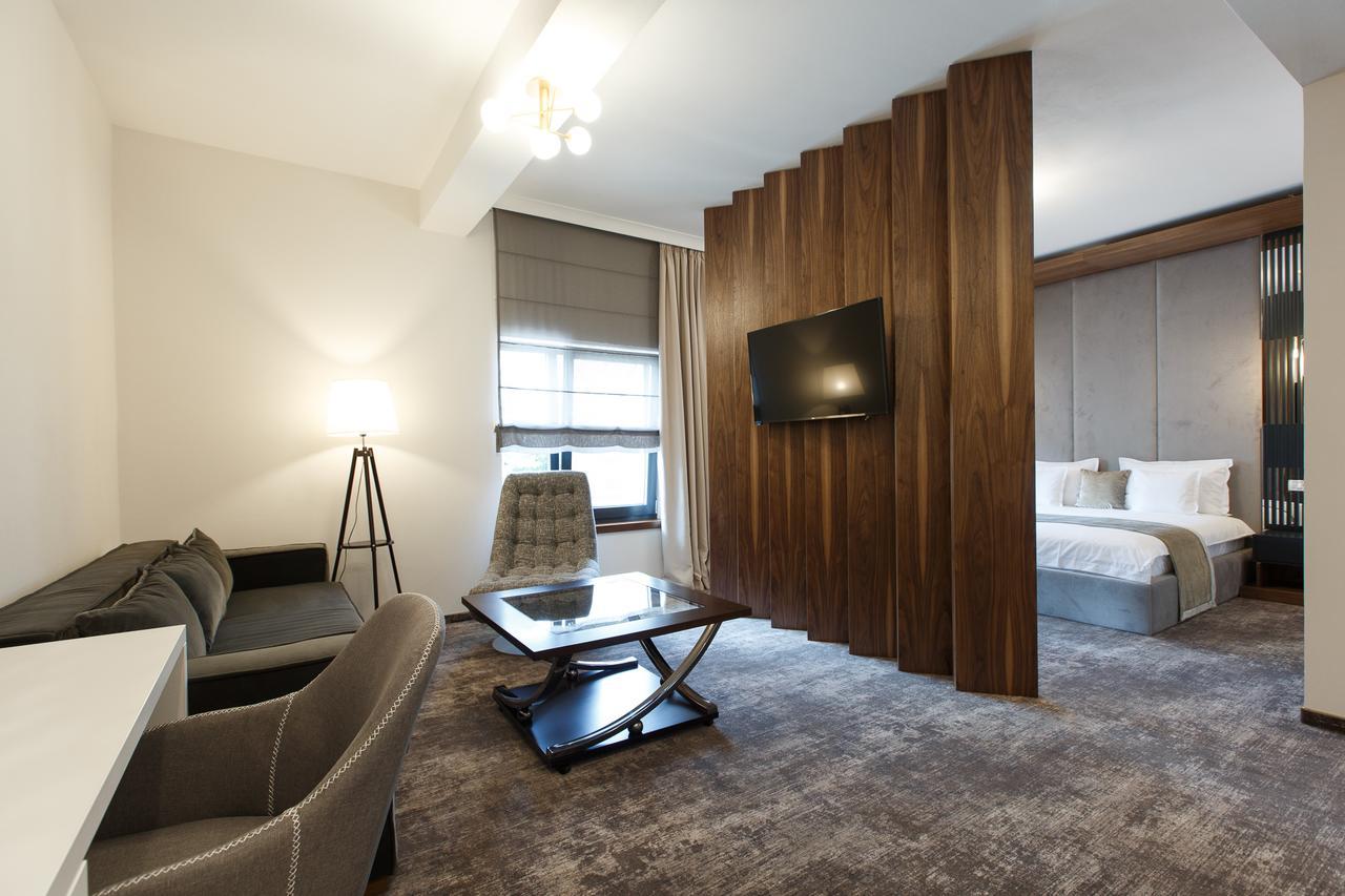 Hotel Element à Alba Iulia Extérieur photo