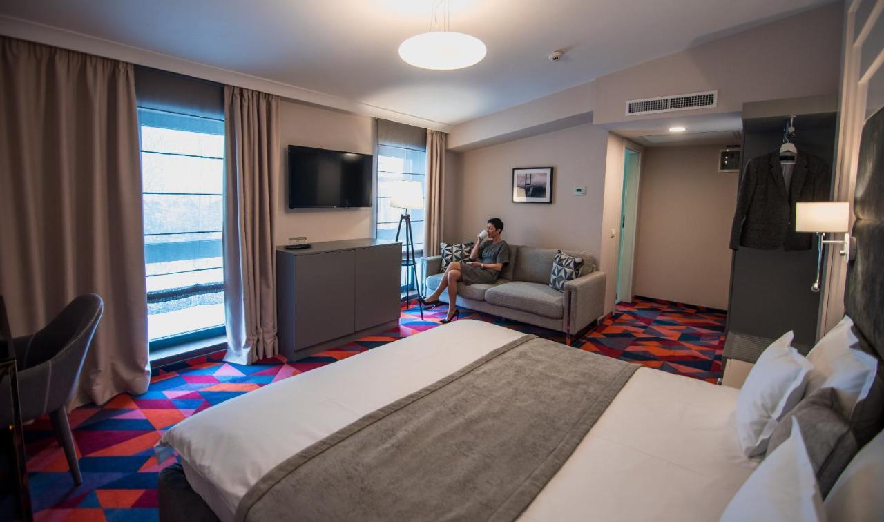 Hotel Element à Alba Iulia Extérieur photo