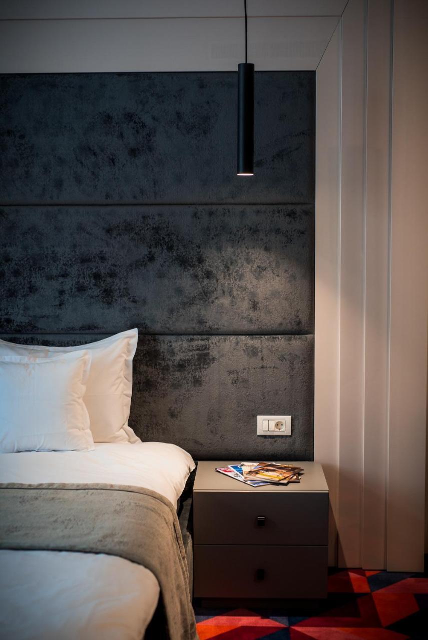Hotel Element à Alba Iulia Extérieur photo
