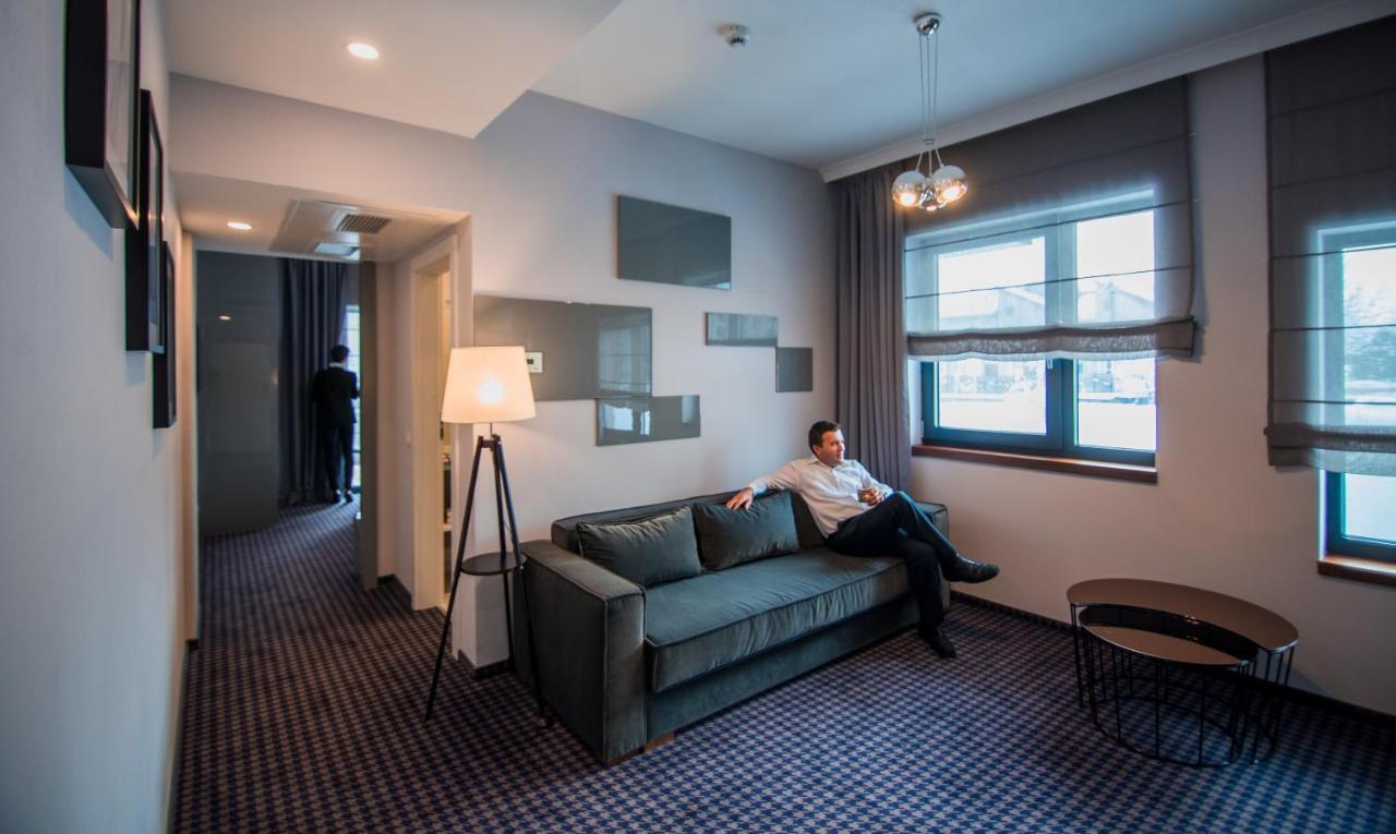 Hotel Element à Alba Iulia Extérieur photo