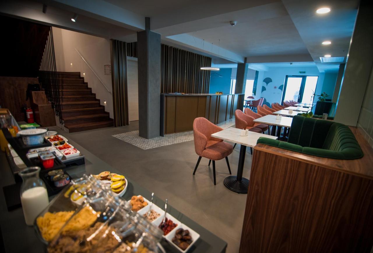 Hotel Element à Alba Iulia Extérieur photo