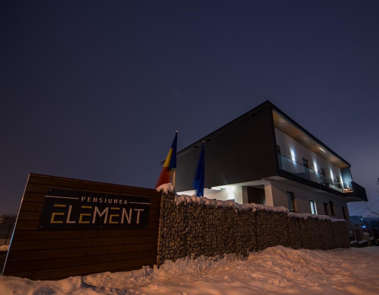 Hotel Element à Alba Iulia Extérieur photo